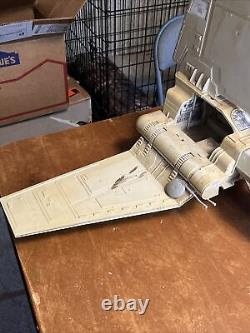 1984 VINTAGE STAR WARS RETURN OF THE JEDI IMPERIAL SHUTTLE withSTAND