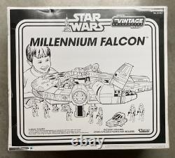 Star Wars Vintage Collection 3.75'' MILLENIUM FALCON Toys R Us Hasbro BNIB RARE