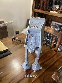 Stunning Almost MINT vintage Star Wars AT AT walker fully working complete