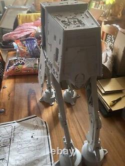 Stunning Almost MINT vintage Star Wars AT AT walker fully working complete