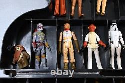 VINTAGE STAR WARS 32 ACTION FIGURES + WEAPONS + DARTH VADER CASE KENNER lot