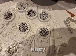 Vintage 1981 Kenner ESB Star Wars Millennium Falcon VGC Original Parts