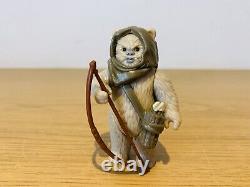 Vintage Star Wars 1983 Lumat last 17 with Original bow & quiver & hood No COO