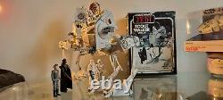 Vintage Star Wars AT-ST Scout Walker 1983 Mint Box 100% PLUS 4 Kenner Figures