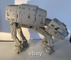 Vintage Star Wars Action Figures AT-AT Walker 1981 Kenner