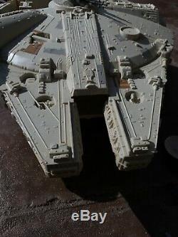 Vintage Star Wars ESB MILLENIUM FALCON BOXED Kenner 1981 Not Complete