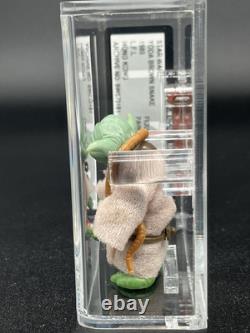 Vintage Star Wars Figure Yoda'Brown Snake' Hong Kong Short Pour UKG 85%/90/90