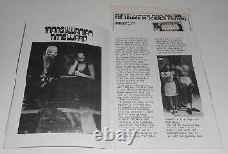 Vintage booklet 1979 BRIAN BOLLAND SIGNED JUDGE DREDD SKETCH Star Wars Blake's 7