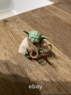 Vintage star wars figure Yoda brown snake with original accessories near mint