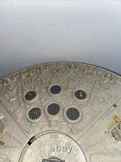 Vintage star wars millenium falcon 1979