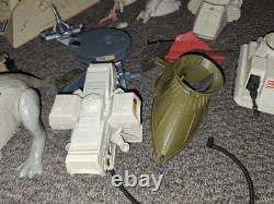 Collection de figurines d'action Kenner Star Wars vintage, accessoires et vaisseaux