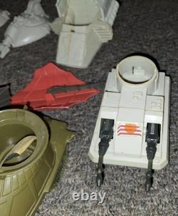 Collection de figurines d'action Kenner Star Wars vintage, accessoires et vaisseaux