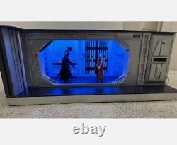 DIORAMA STAR WARS scène de bataille Vader + Obi-Wan Kenobi ! Éclairage LED, vintage