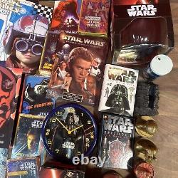 Énorme collection de bundle Star Wars vintage et moderne avec quelques pièces rares : jouets, livres, etc.