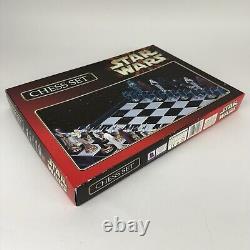 Ensemble d'échecs 3D de collection Star Wars vintage 70146 1999 par Character Games emballé