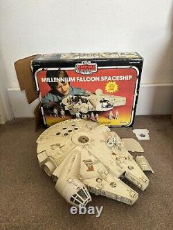 L'Empire contre-attaque Palitoy ESB Original Millenium Falcon + boîte de Star Wars vintage