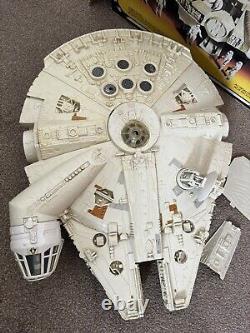 L'Empire contre-attaque Palitoy ESB Original Millenium Falcon + boîte de Star Wars vintage