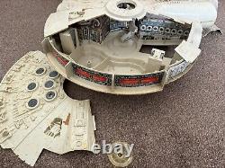 L'Empire contre-attaque Palitoy ESB Original Millenium Falcon + boîte de Star Wars vintage