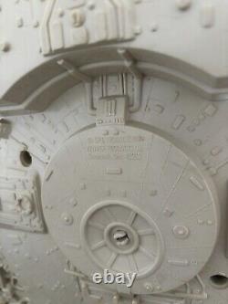 L'Empire contre-attaque Palitoy ESB Original Millenium Falcon + boîte de Star Wars vintage