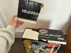 L'Empire contre-attaque Palitoy ESB Original Millenium Falcon + boîte de Star Wars vintage