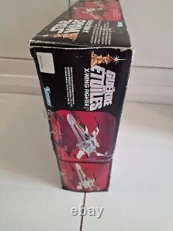 'L'édition canadienne du X-wing Vintage Star Wars Kenner GDE en boîte rouge à un seul LP'