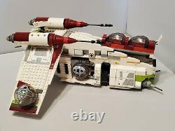 Lego 7163 Star Wars Episode II République Gunship & Minifigures Jedi Bob