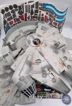 Millenium Falcon électronique de Kenner de 1995 dans sa boîte avec décalcomanies vintage Star Wars