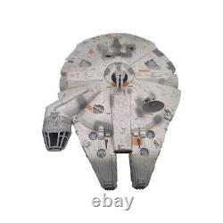 Millenium Falcon électronique de Kenner de 1995 dans sa boîte avec décalcomanies vintage Star Wars