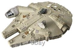 Original Vintage 1970s Star Wars Empire Strikes Back Palitoy Millenium Falcon<br/> 	
 
<br/> Traduction en français: Vaisseau spatial Millenium Falcon Palitoy de Star Wars L'Empire contre-attaque des années 1970 d'origine