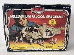 Original Vintage 1970s Star Wars Empire Strikes Back Palitoy Millenium Falcon   <br/> 
 	
<br/>

 Traduction en français: Vaisseau spatial Millenium Falcon Palitoy de Star Wars L'Empire contre-attaque des années 1970 d'origine