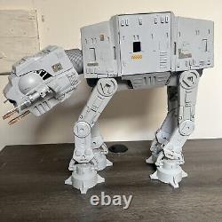 Star Wars Kenner AT-AT Walker vintage dans sa boîte d'origine en excellent état, RARE.