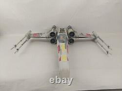 Star Wars La collection Vintage Le chasseur X-Wing de Luke Skywalker en boîte