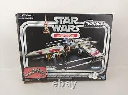 Star Wars La collection Vintage Le chasseur X-Wing de Luke Skywalker en boîte