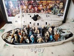 Star Wars Vaisseau de Transport Rebelle Vintage Kenner 1982 avec 32 Figurines Originales