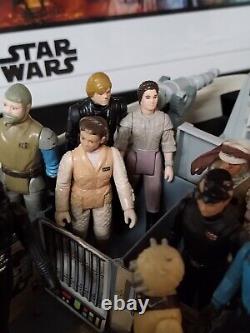 Star Wars Vaisseau de Transport Rebelle Vintage Kenner 1982 avec 32 Figurines Originales