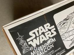 Star Wars Vintage Collection 3.75'' Millenium Falcon Jouets R Us Hasbro Bnib Rare