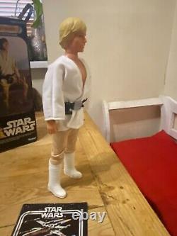 Star Wars Vintage Luke Skywalker 12 Poupée En Boîte Avec Saber Et Crochet Grapple
