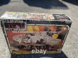 Vaisseau spatial du millénaire Star Wars vintage Kenner. Complet