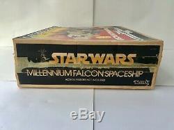 Vintage 1979 Kenner Star Wars Faucon Millenium Avec La Boîte Et Instructions Works