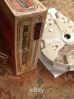 Vintage 1983 Rotj Kenner Star Wars Millennium Falcon Presque Complet Avec Boîte