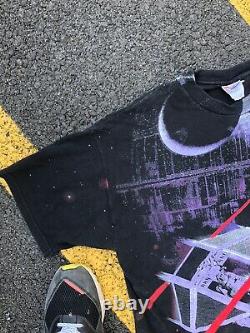 Vintage 1996 Disney Star Wars T-shirt All Over Imprimer Death Star Star Tours XL