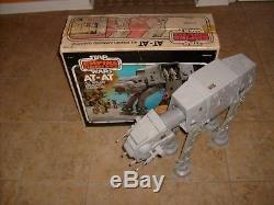 Vintage Kenner Star Wars At-at Figure Véhicule Complet W Wuns Guns & Box Clean