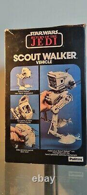 Vintage Star Wars At-st Scout Walker 1983 Boîte À Monnaie 100% Plus 6 Figures Kenner