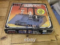 Vintage Star Wars Jabba Le Hutt Dungeon Rotj En Boîte Avec Des Figures