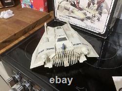 Vintage Star Wars Snowspeeder En Boîte Avec Des Instructions. Avec Câble De Remorquage D'origine