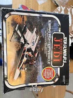 X-Wing Star Wars de ROTJ vintage complet avec boîte et instructions, endommagé au combat